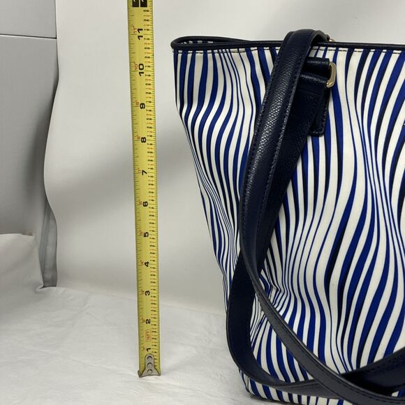 Vera Bradley Streeterville Tote EUC Shoulder Hangbag Medium Blue White Striped - Picture 2 of 14